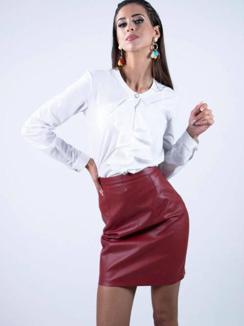 Кожена пола в цвят бордо